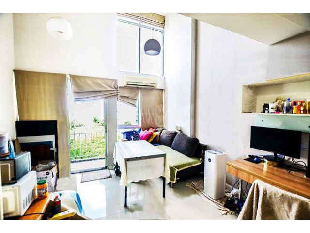 ขายถูก  ละติจูด คอนโด เอแบค บางนา ห้องดูเพล็กซ์ 2 ชั้น Latitude Condo-ABAC Bangna 062-461-4797