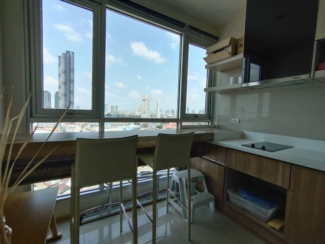 ขายคอนโด ริทึ่ม สาทร 1 ห้องนอน 45 ตารางเมตร For sale Rhythm Sathorn 1 bedroom 45 SQ.M. พร้อมเฟอร์นิเจอร์