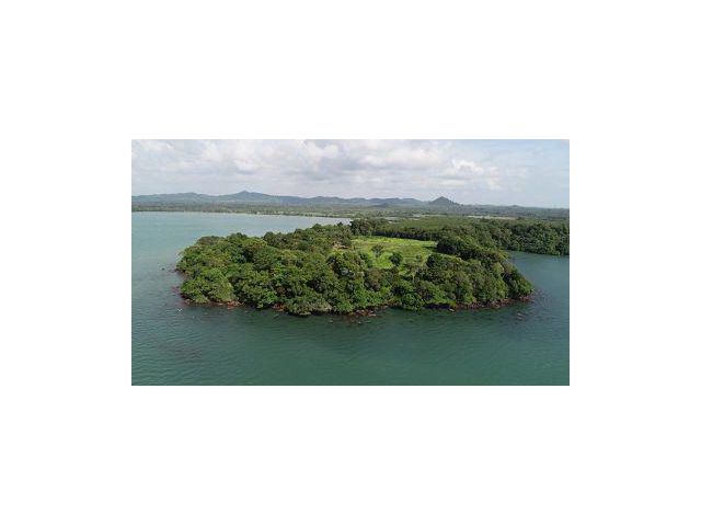 The beautiful Large Land for sale on an island surrounded by the sea area 59,200 sqm. with chanote title