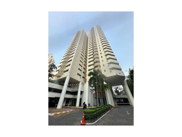 Sale Condo at Baan Suanpetch Condominium near BTS Phrom Phong