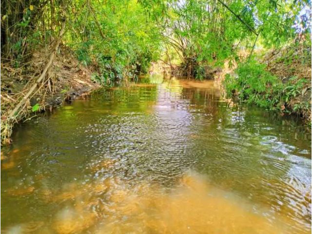 ขายที่ดินติดลำธารน้ำบ้านหลวงจอมทองโฉนดพร้อมโอน