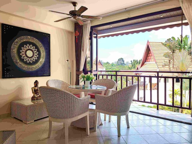 1 bedroom beach condo - now 1,500,000 THB