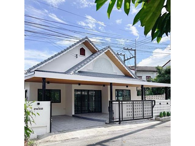 #บ้านรีโนเวทใหม่มินิมอล ในโครงการ แปลงมุม แม่เหียะ เชียงใหม่