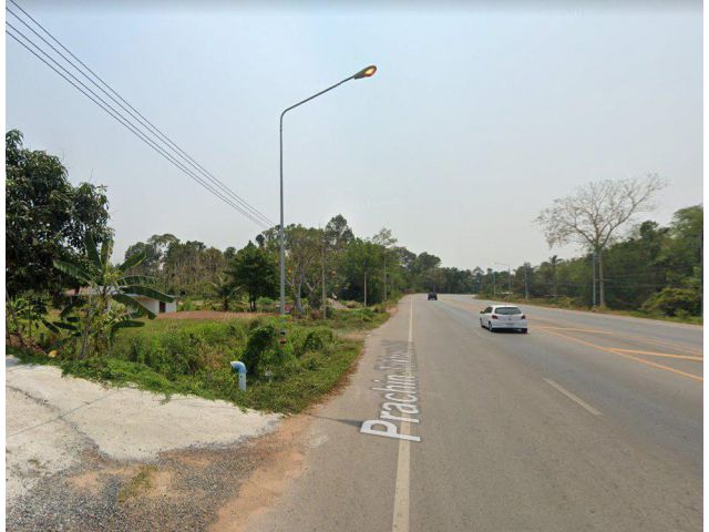 ขายที่ดินโนนห้อม 2 ไร่ ติดถนนเส้นปราจีน-ตะคาม ใกล้สถานีรถไฟโคกมะกอก - 500 เมตร เมืองปราจีนบุรี