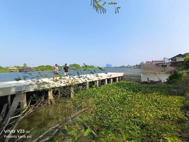 ขายที่ดินติดแม่น้ำเจ้าพระยา ย่านถนนราชพฤกษ์ ต.บางพลับ อ.ปากเกร็ด จ.นนทบุรี  ️️ที่ดินเนื้อที่ 622.3 ตรว. หน้ากว้างติดถนน