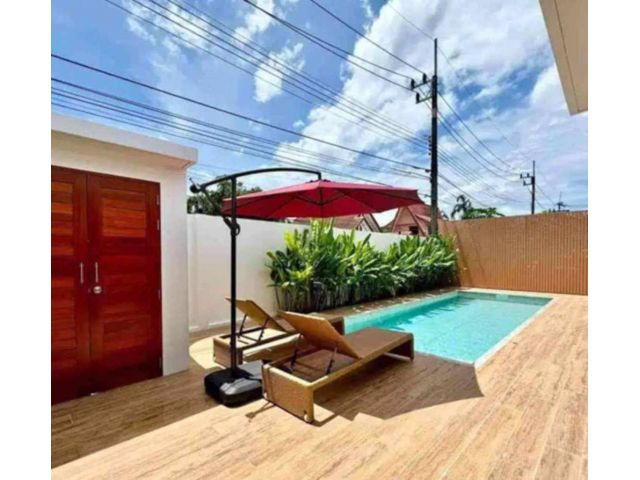 Single-storey detached house for sale, pool villa style, with swimming pool, near Rawai Beach, Phuket Town