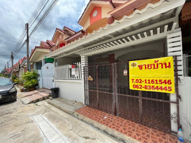 ขายทาวน์เฮ้าส์ นครปฐม สามพราน สามพราน 26วา 2.1ล T0966458046